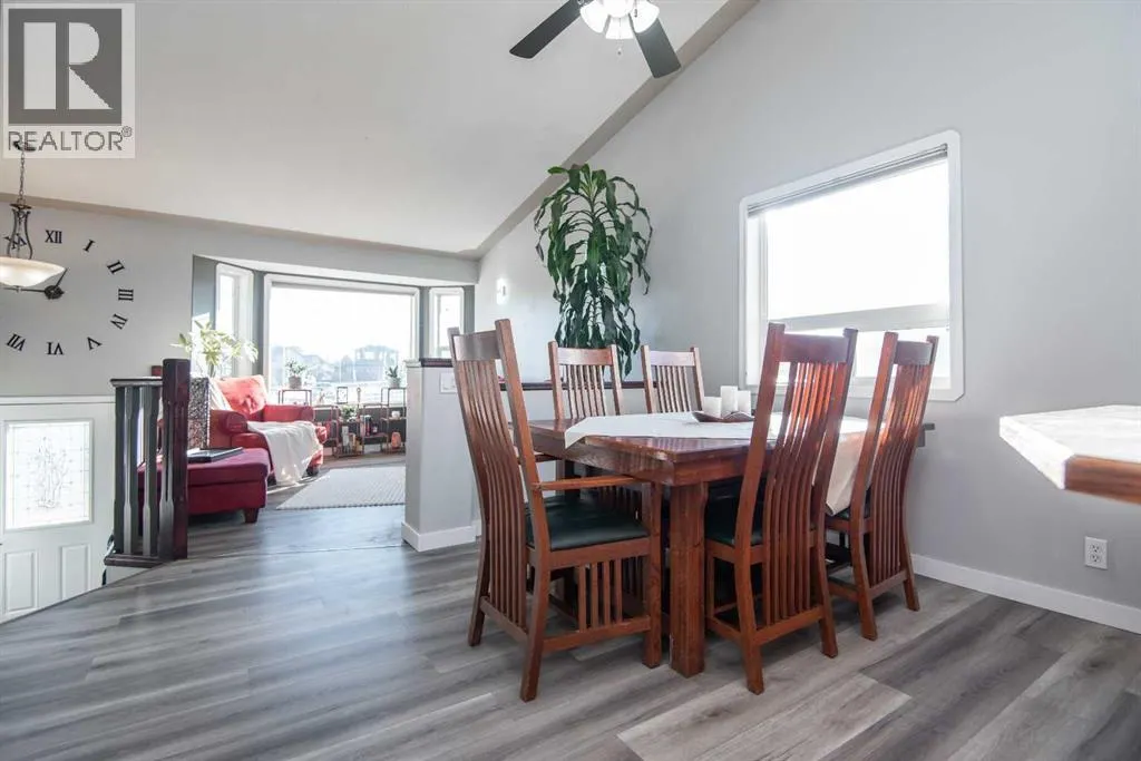 22 Woodbine Avenue