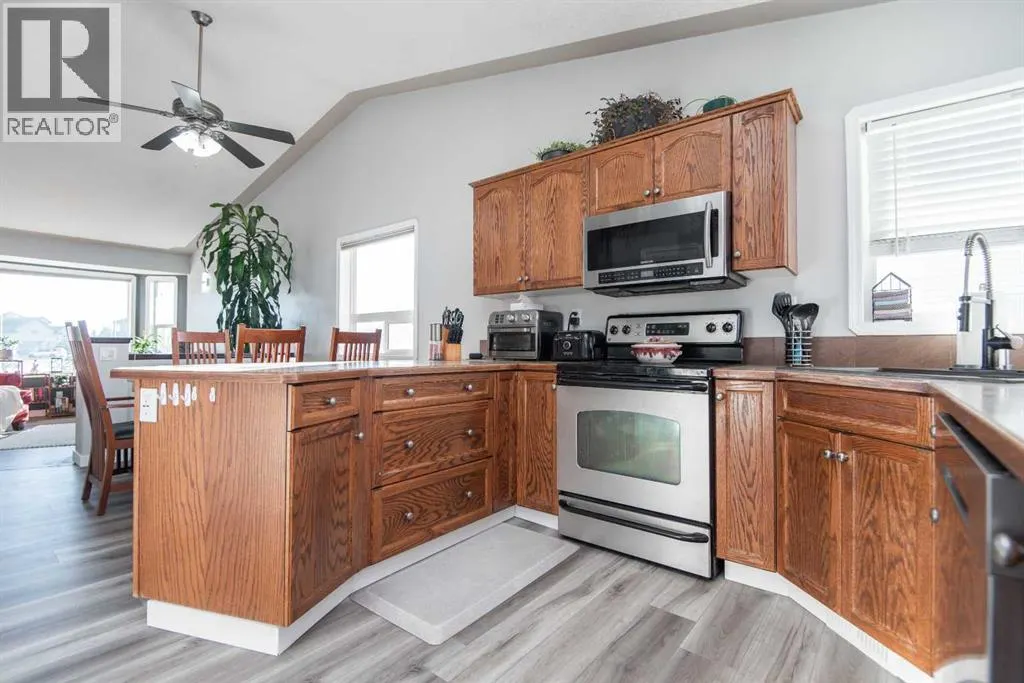 22 Woodbine Avenue