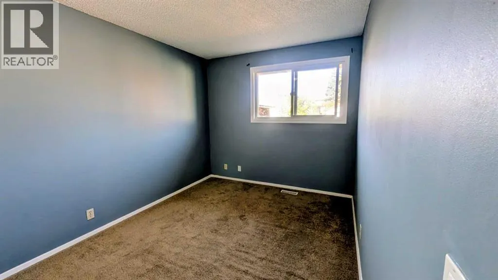 430 Pinehill Road NE