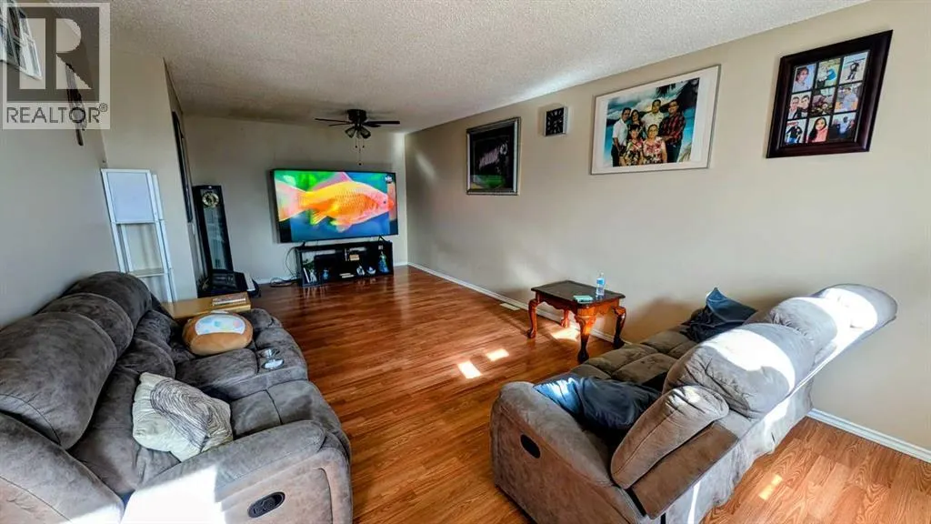 430 Pinehill Road NE