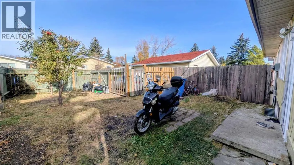 430 Pinehill Road NE