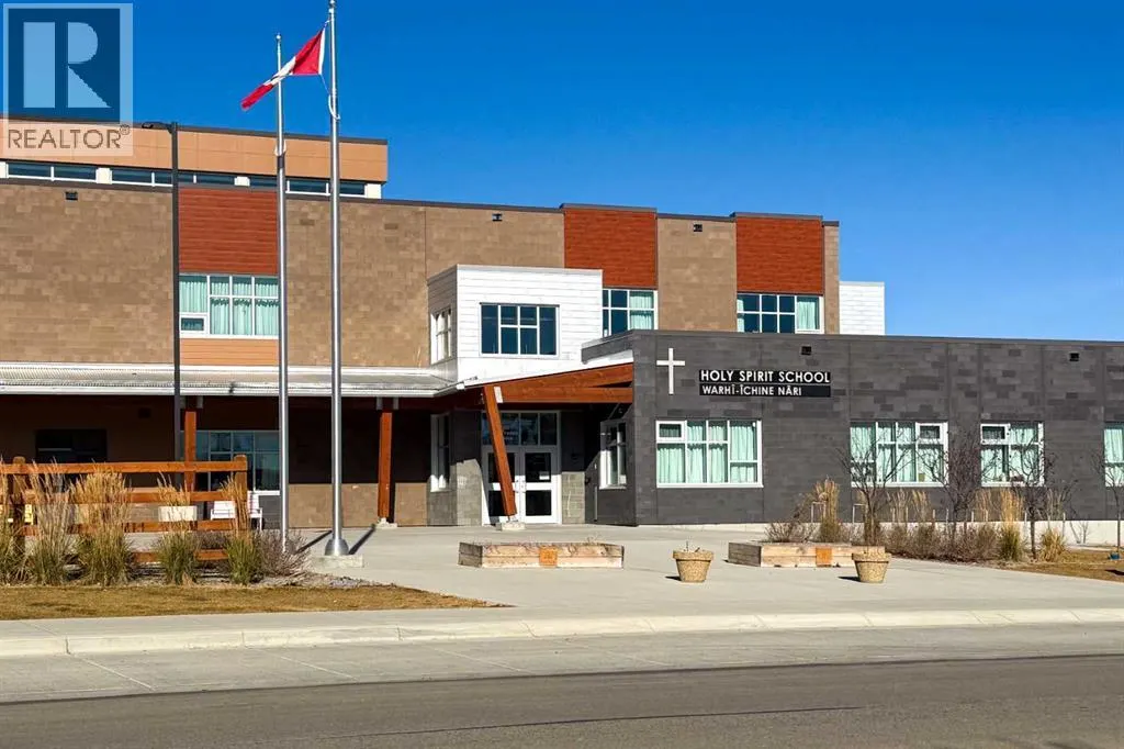 84 Fireside Crescent