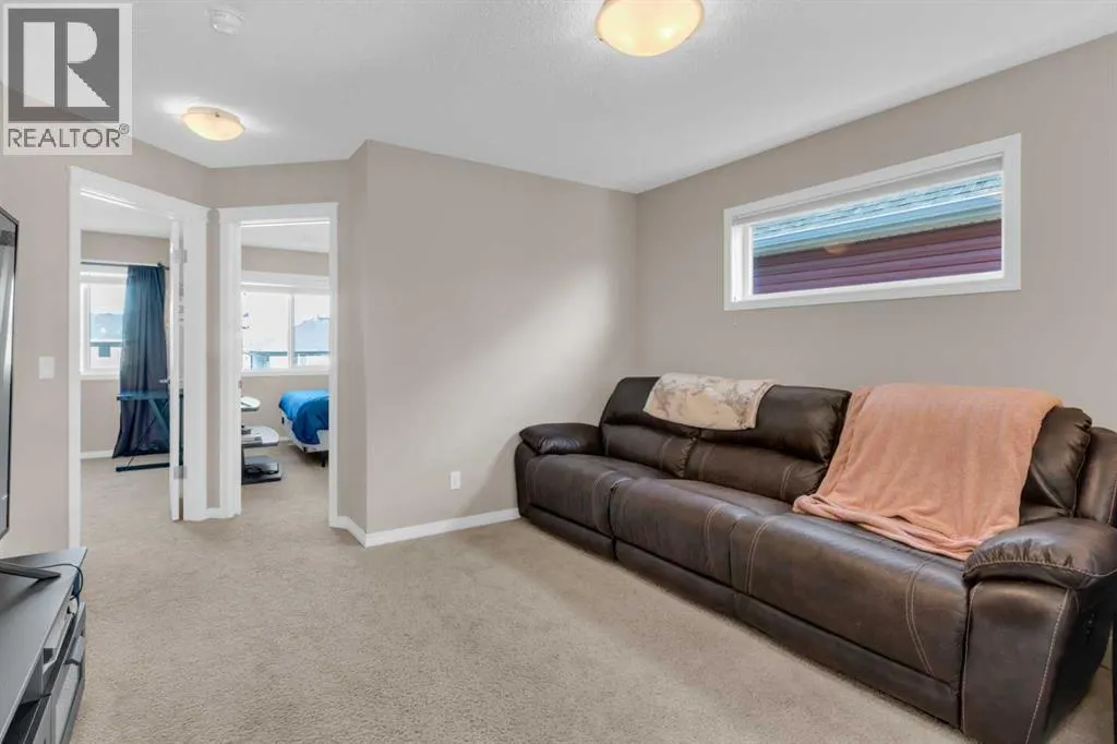 84 Fireside Crescent