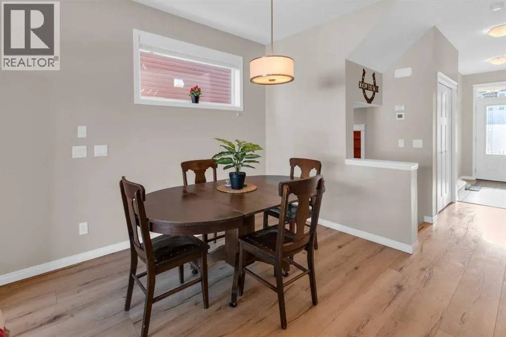 84 Fireside Crescent