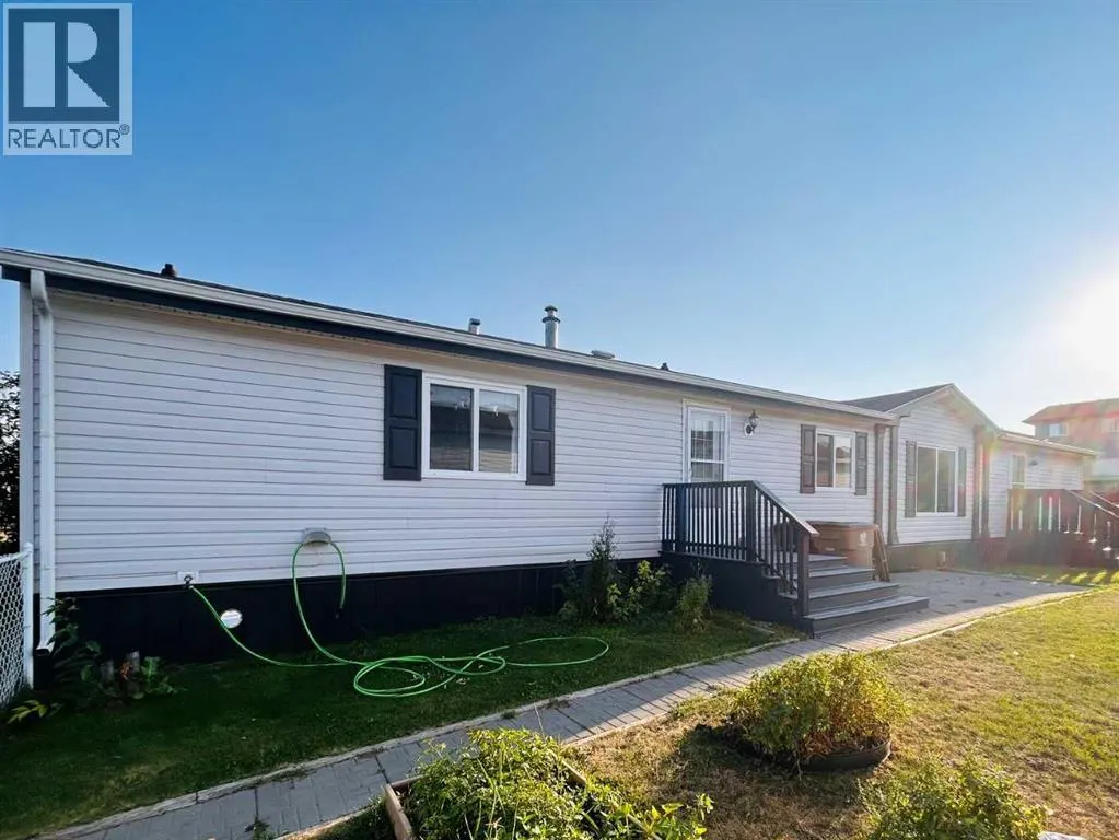 7 Meadowplace Drive E