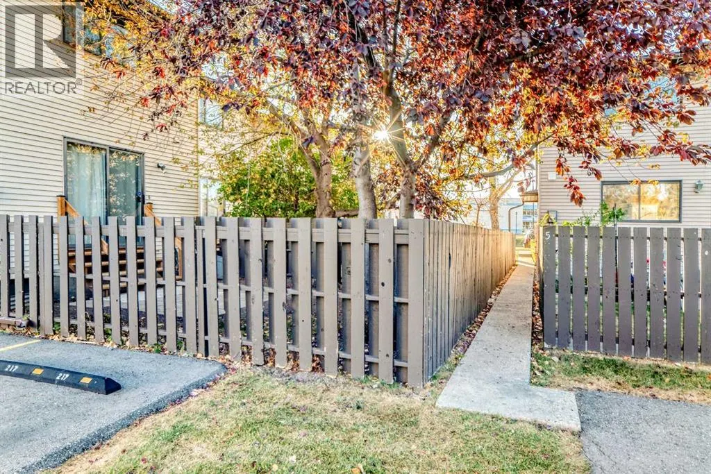 49, 380 Bermuda Drive NW