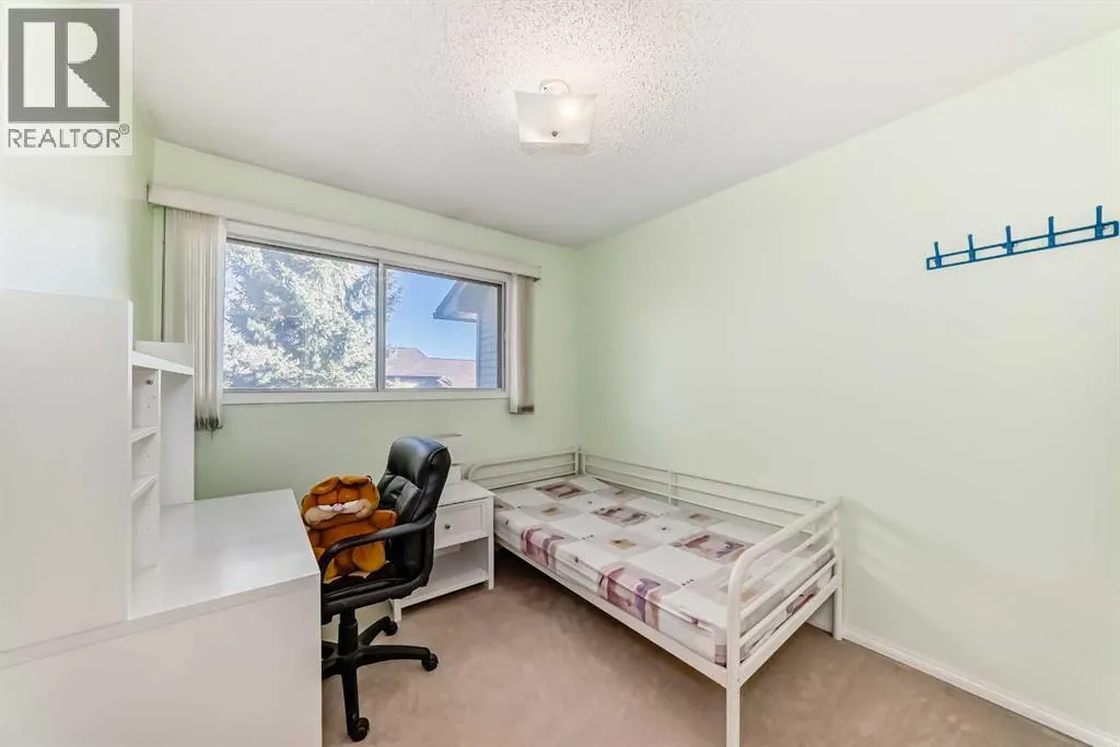 49, 380 Bermuda Drive NW