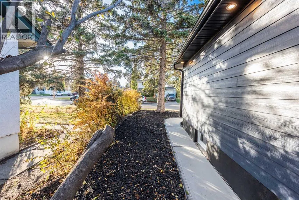 152 Southampthon Drive SW