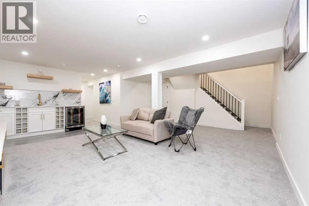 152 Southampthon Drive SW