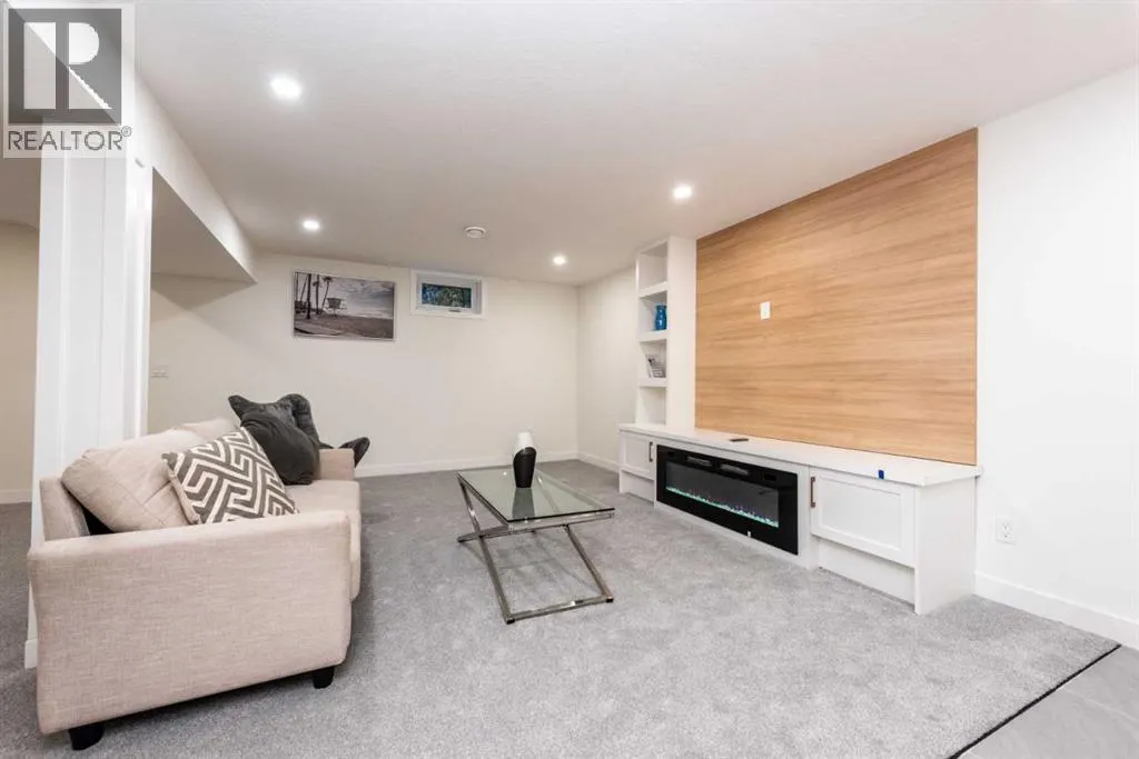 152 Southampthon Drive SW