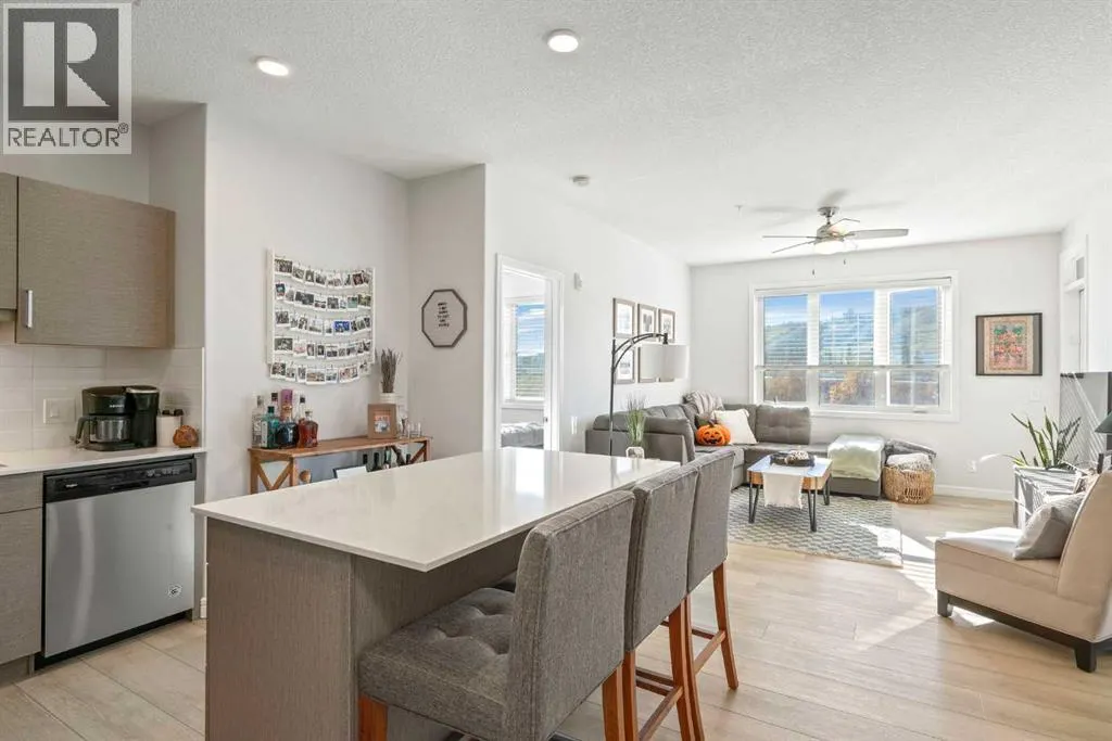 2204, 80 Greenbriar Place NW