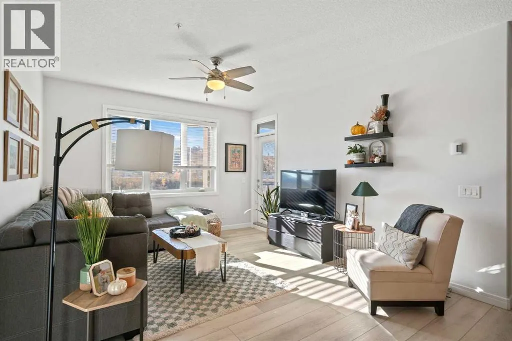 2204, 80 Greenbriar Place NW
