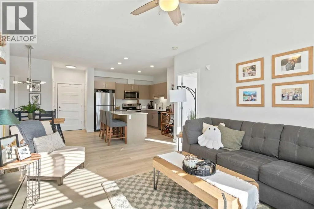 2204, 80 Greenbriar Place NW