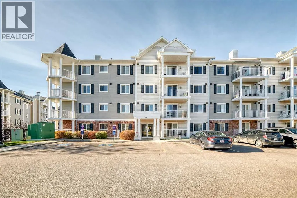 4404, 31 Country Village Manor NE