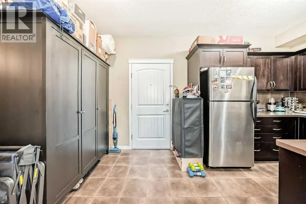 4404, 31 Country Village Manor NE