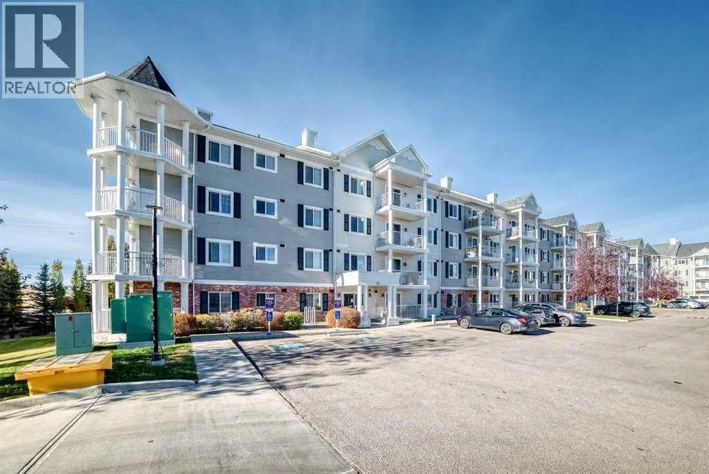 4404, 31 Country Village Manor NE