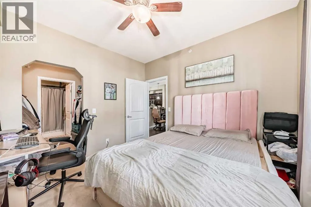 4404, 31 Country Village Manor NE