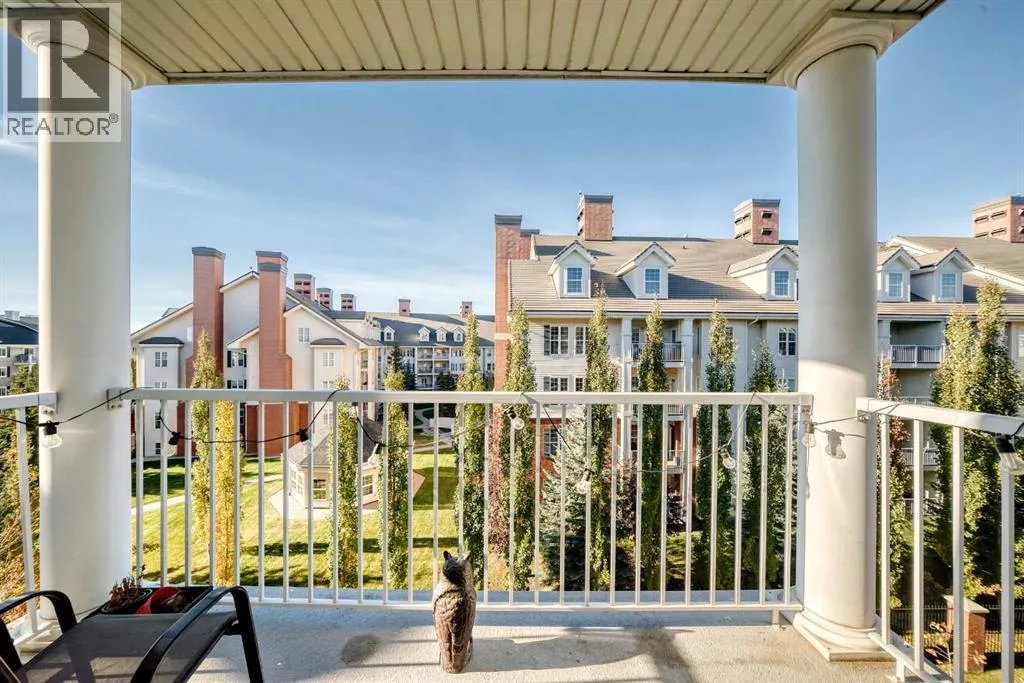 4404, 31 Country Village Manor NE