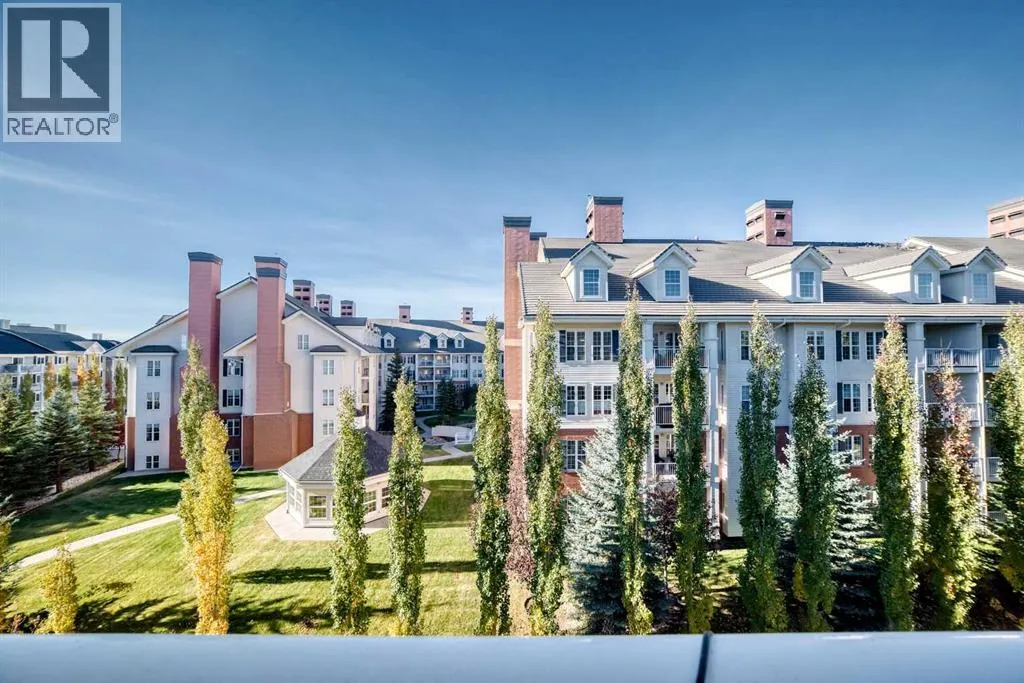 4404, 31 Country Village Manor NE