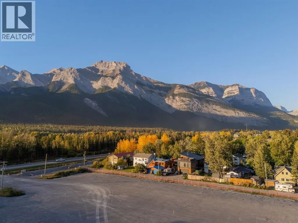 17 Exshaw Mountain Gateway