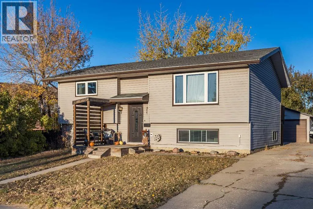 516 Sissons Crescent SE