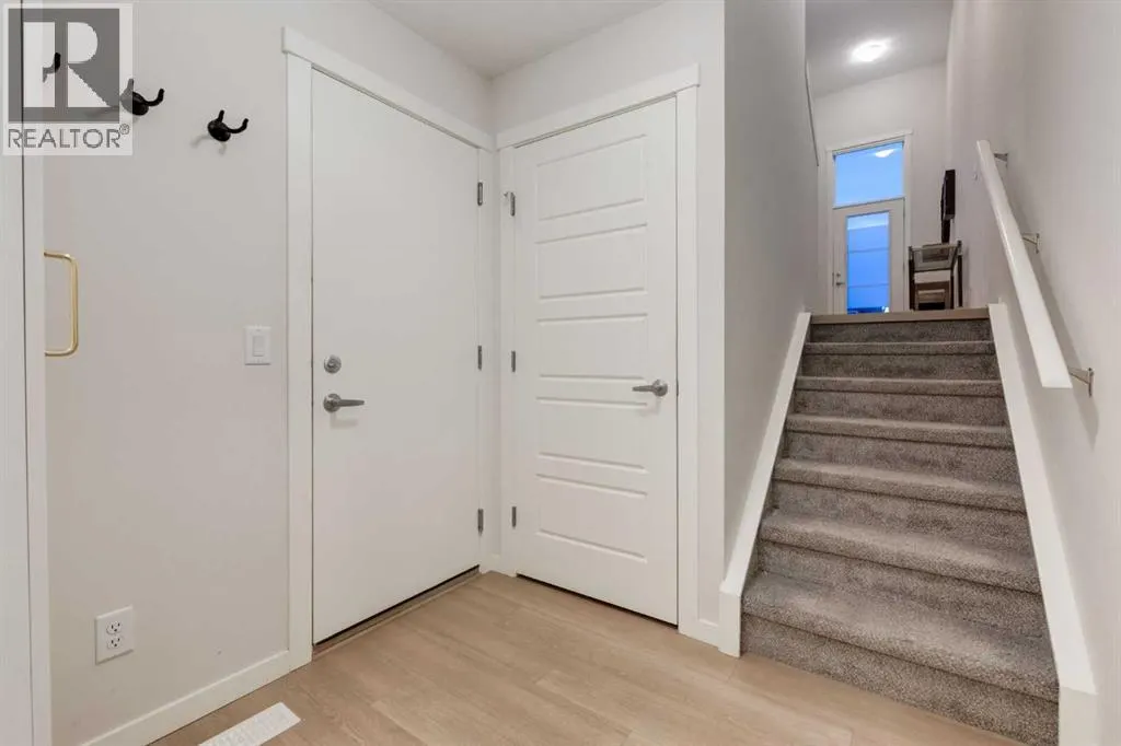 605, 474 SETON Circle SE