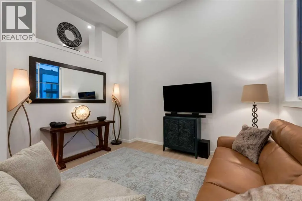 605, 474 SETON Circle SE