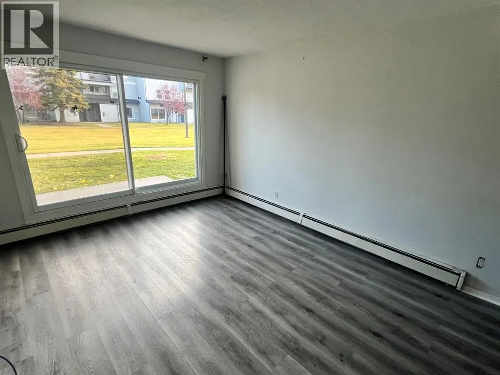 1114, 7201 Poplar Drive
