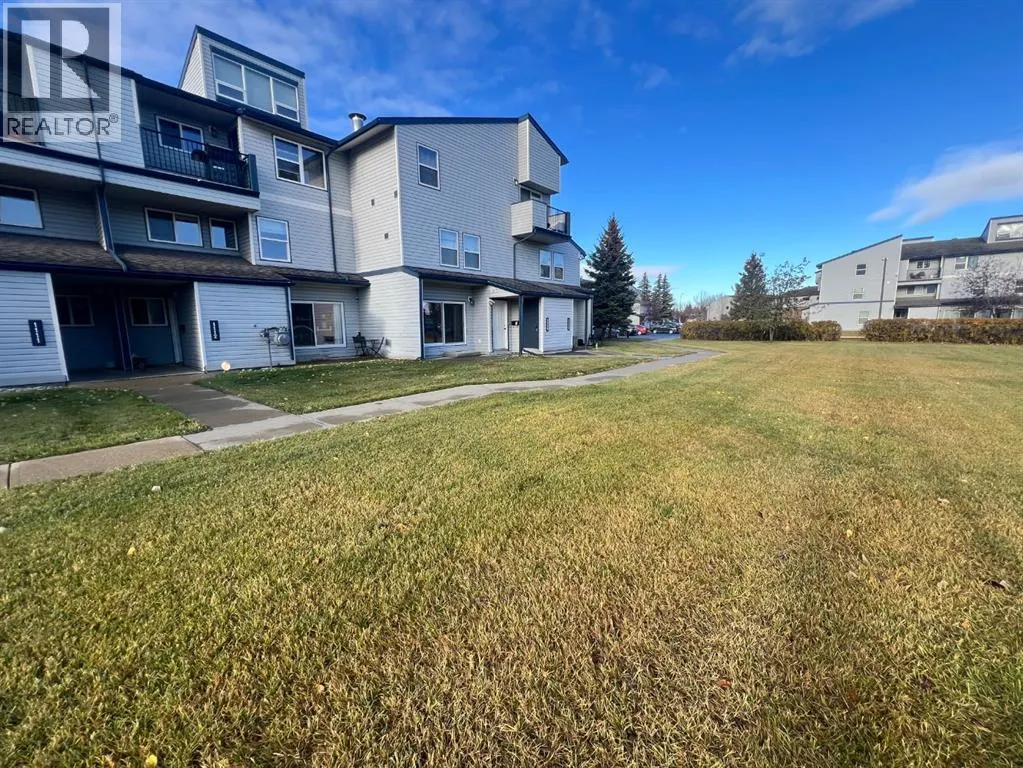 1114, 7201 Poplar Drive