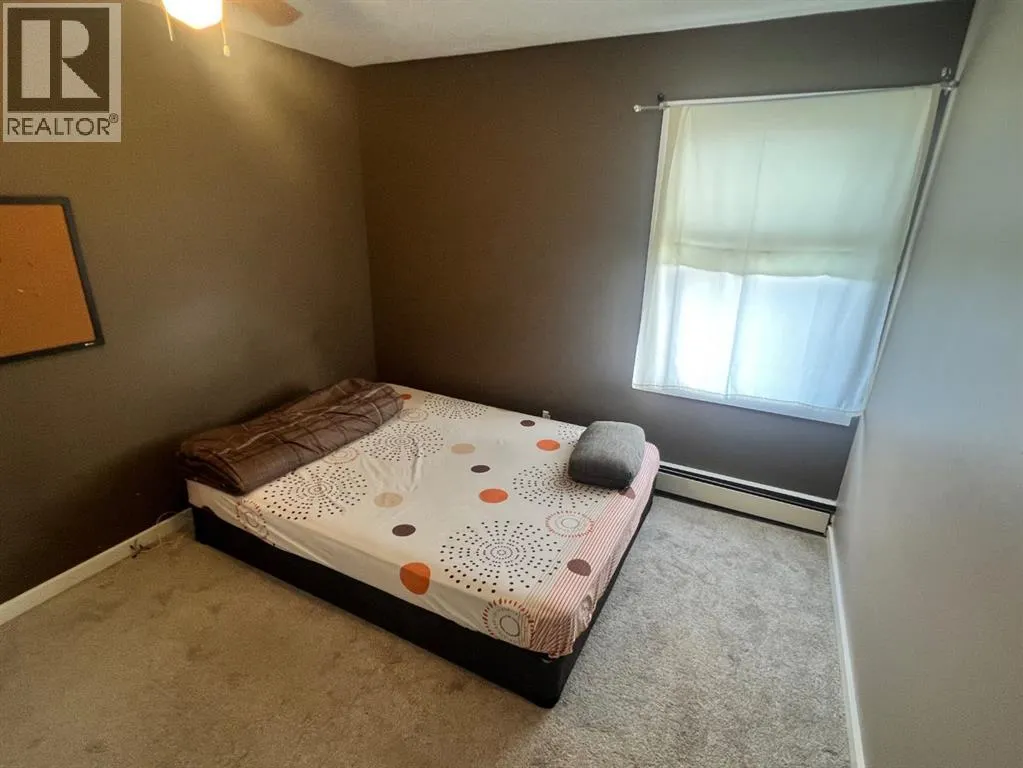 1114, 7201 Poplar Drive