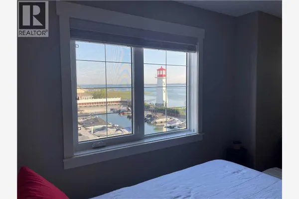 124, 5210 Lakeshore Drive