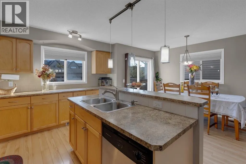 186 Everglen Rise SW