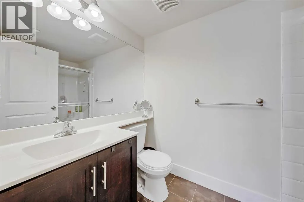 112, 380 Marina Drive