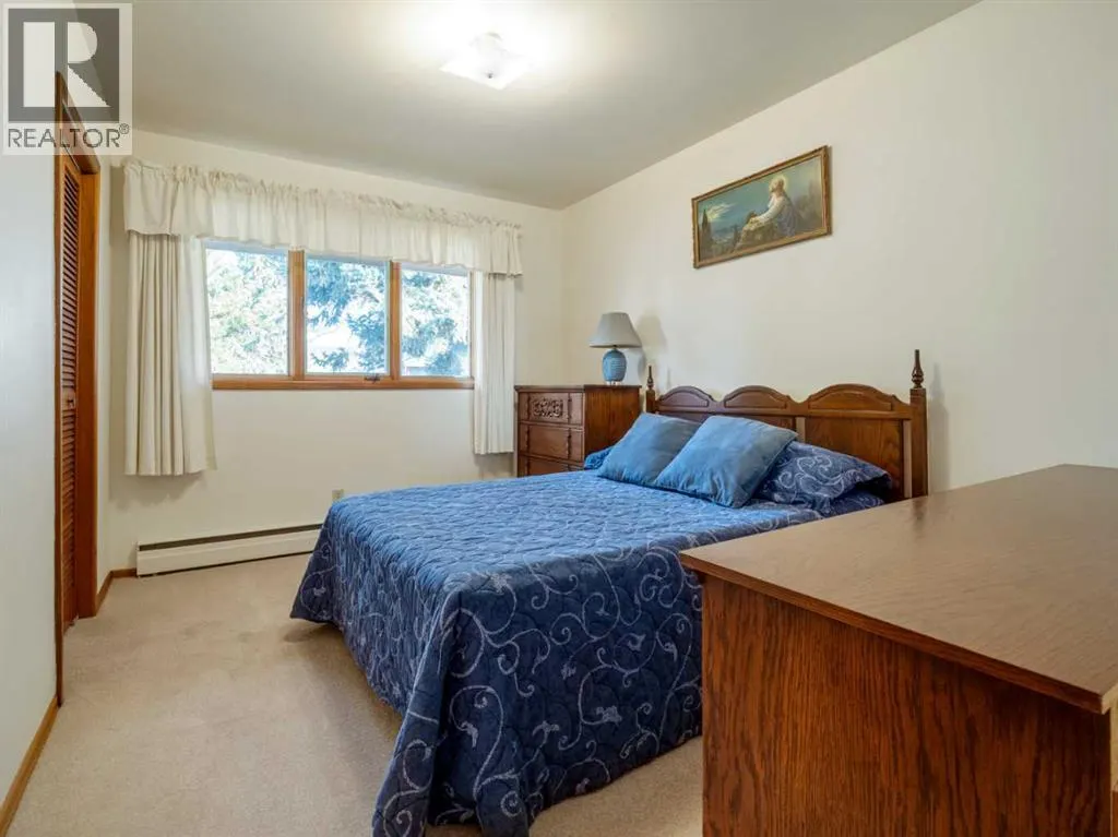1311 23 Avenue