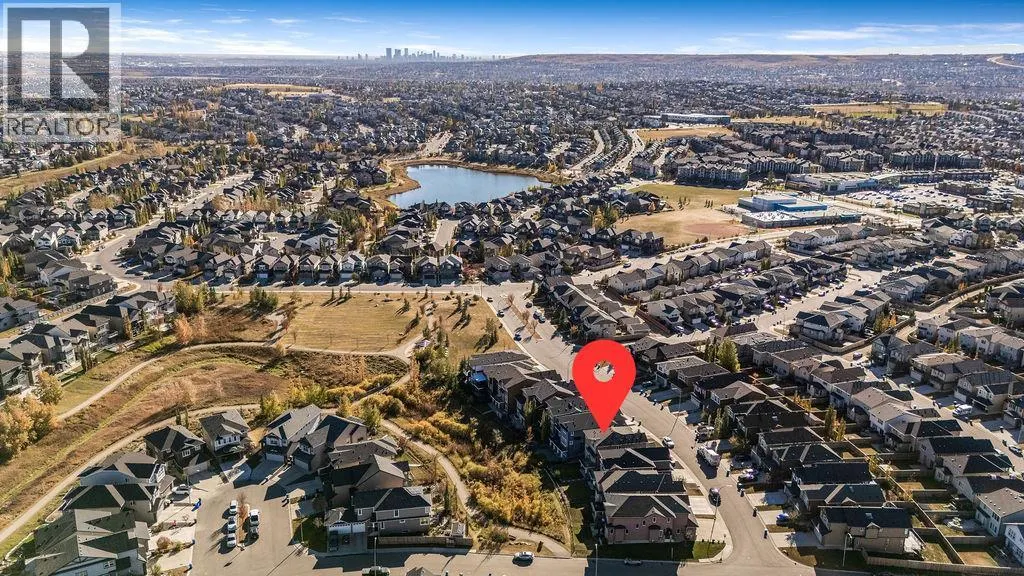 82 Panton View NW