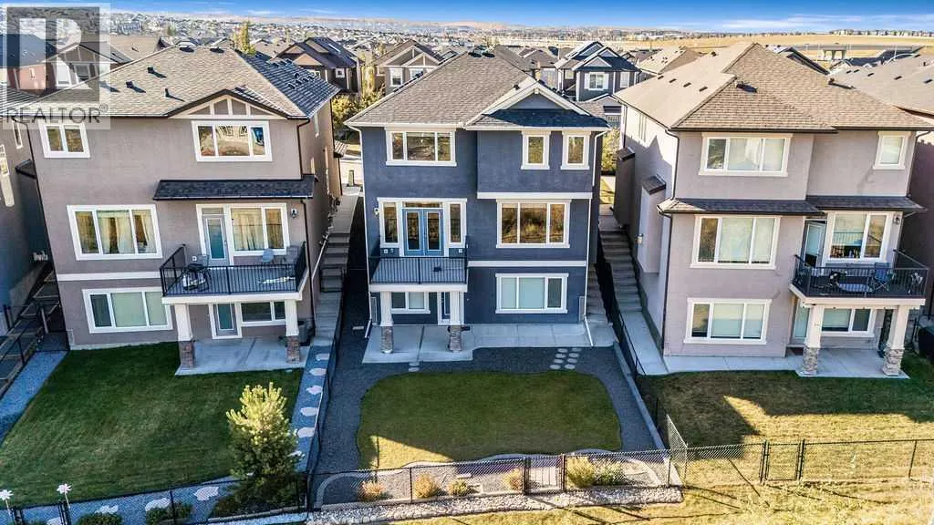 82 Panton View NW
