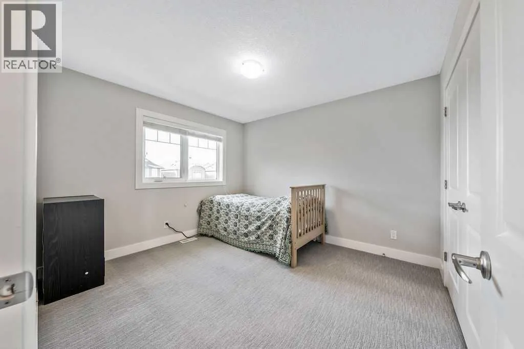 82 Panton View NW