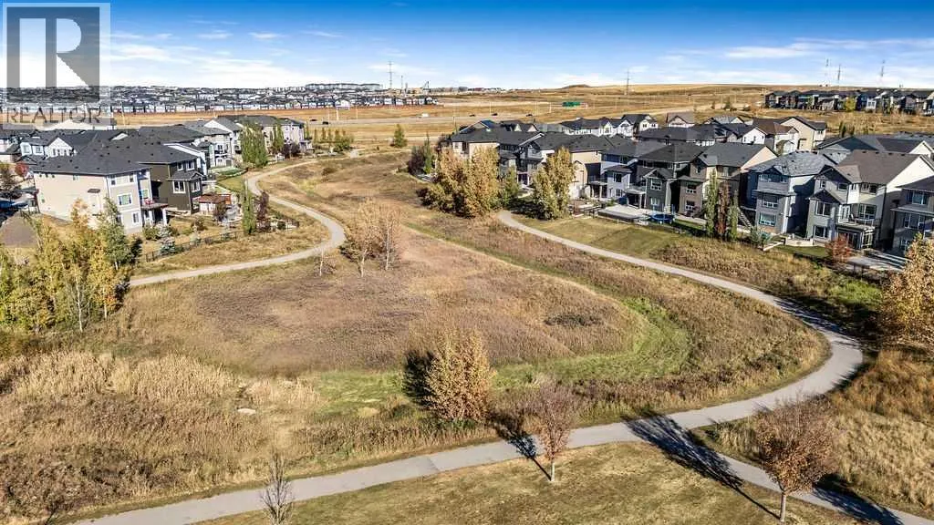82 Panton View NW