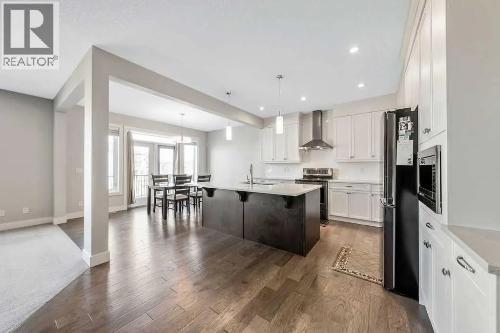 82 Panton View NW