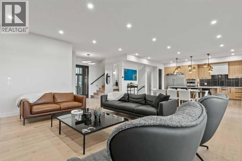 336 West Chestermere Drive