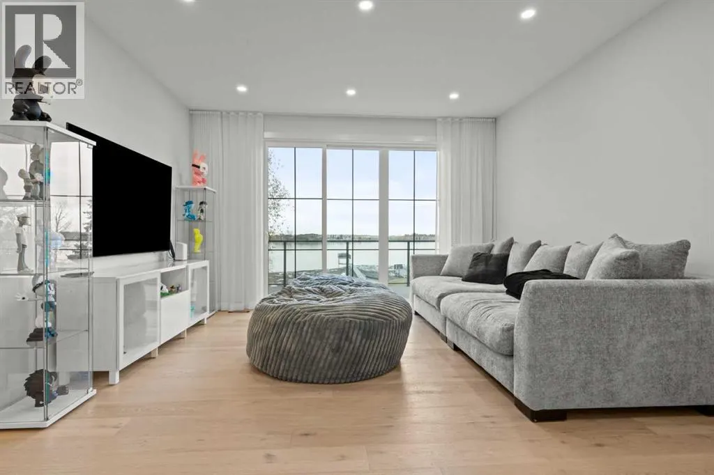 336 West Chestermere Drive