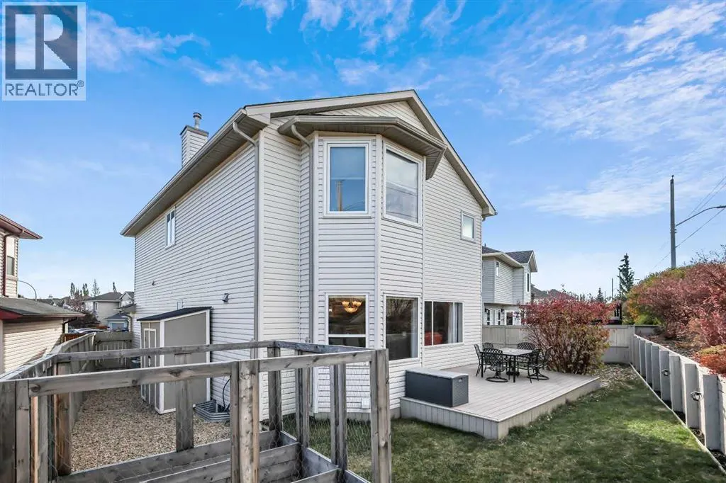 753 Fairways Green NW