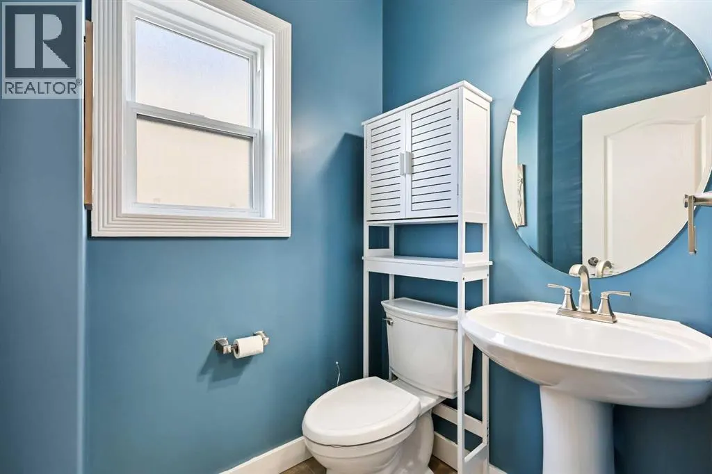 753 Fairways Green NW