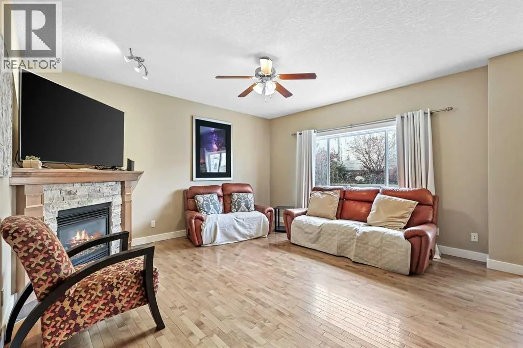 753 Fairways Green NW