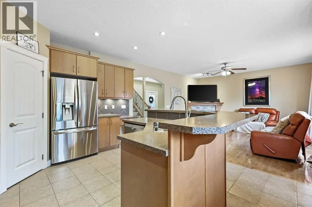 753 Fairways Green NW