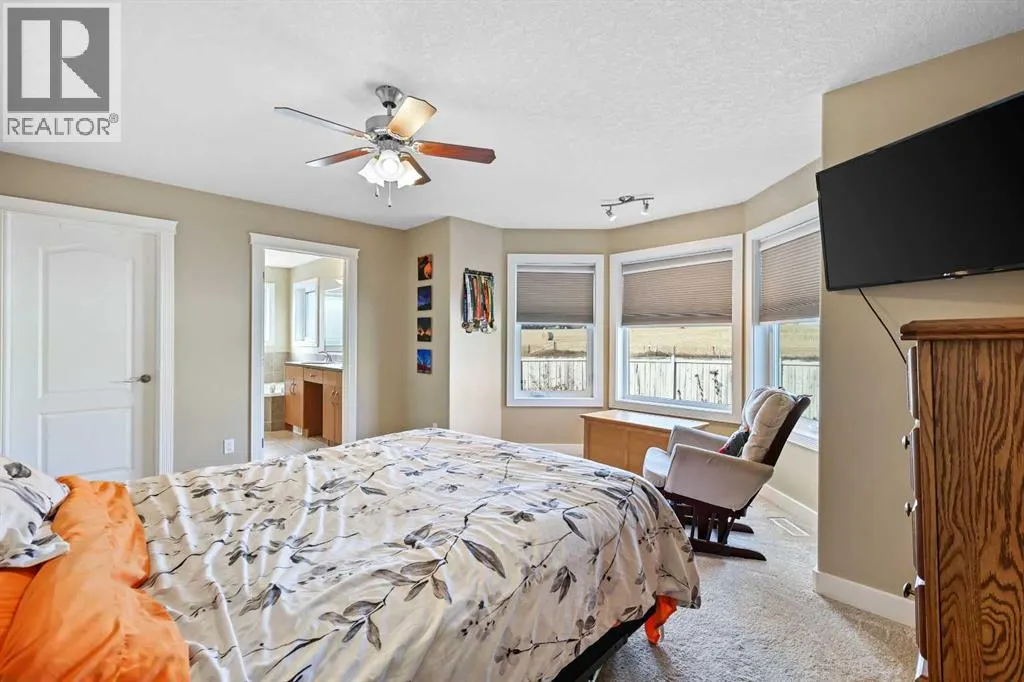 753 Fairways Green NW