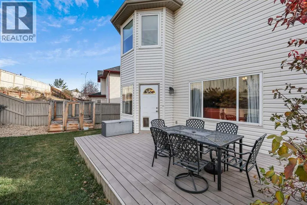 753 Fairways Green NW