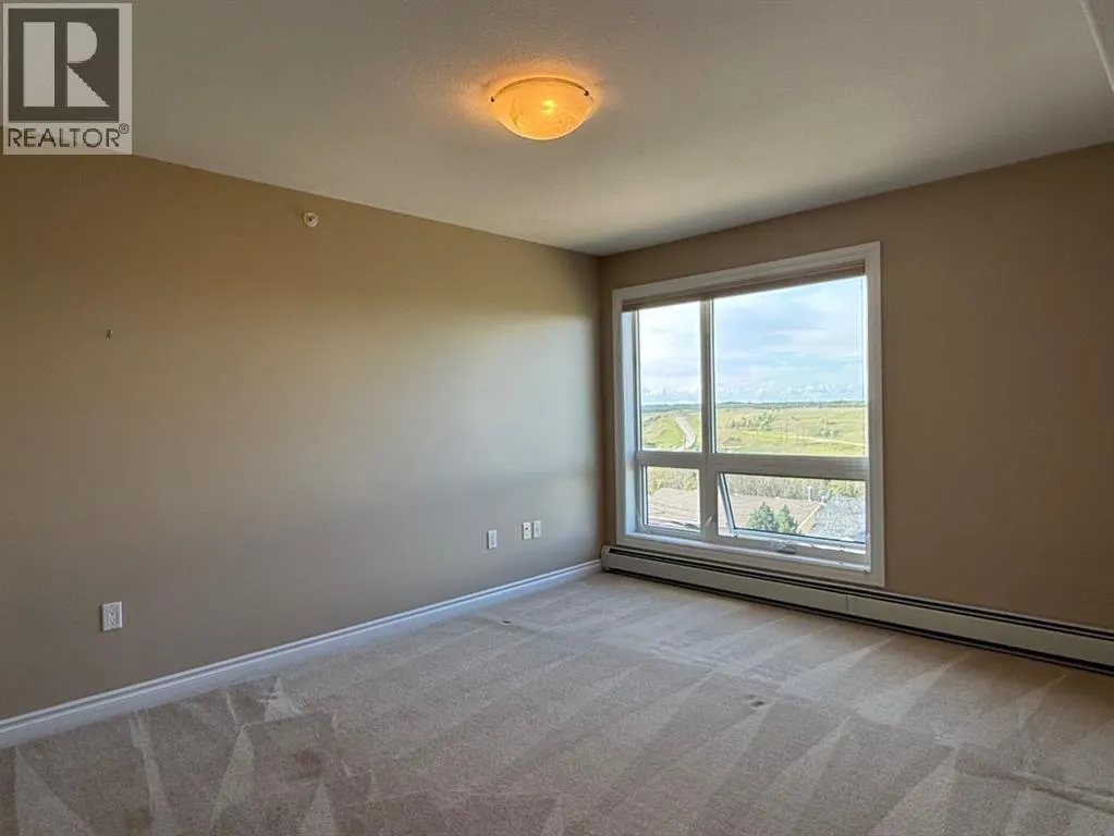 #302, 5015 Riverside Drive