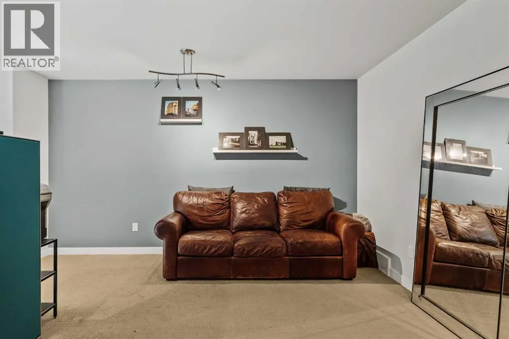 105, 1720 12 Street SW