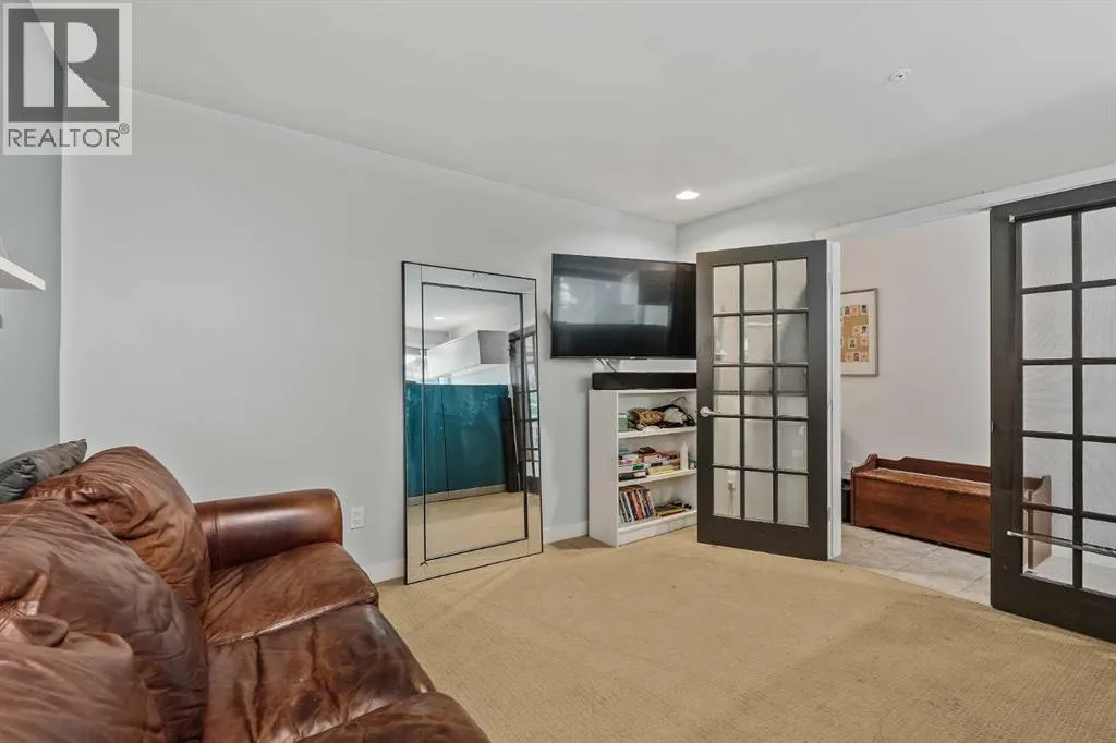 105, 1720 12 Street SW